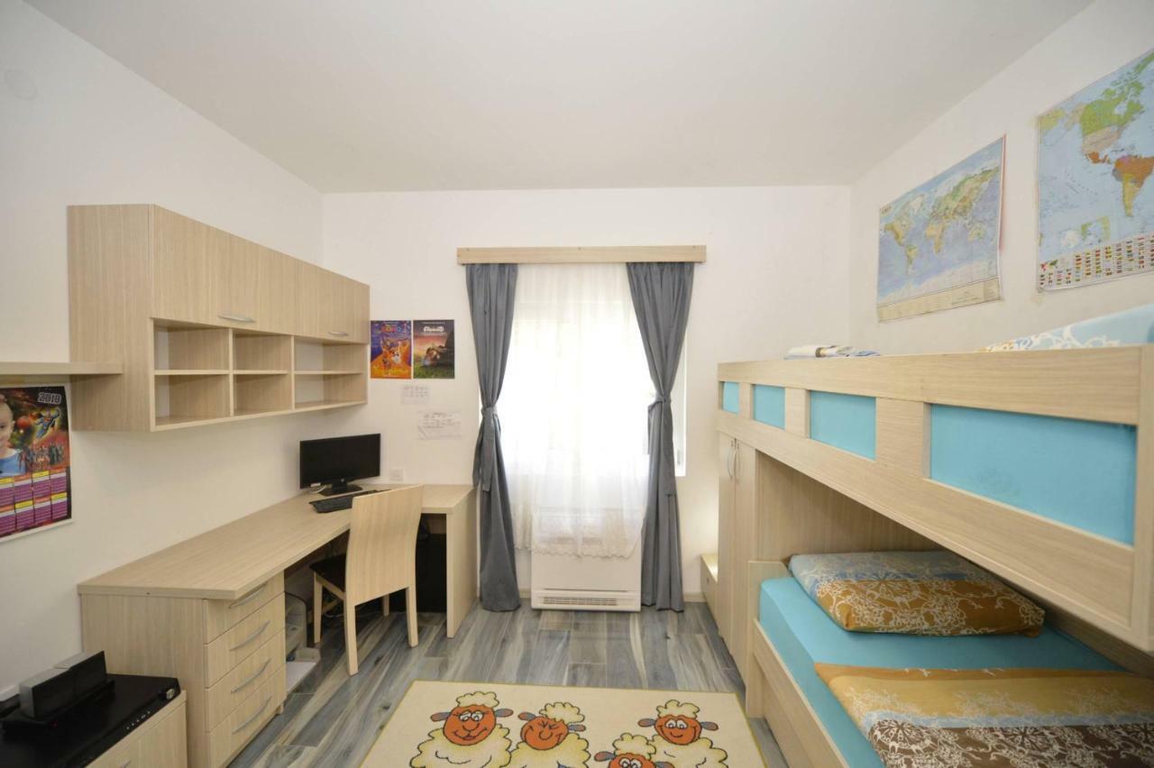 J & P Apartments Orahovac Котор Екстер'єр фото